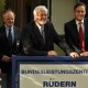Ministerpräsident Peter-Harry Carstensen besuchte die Ratzeburger Ruderakademie