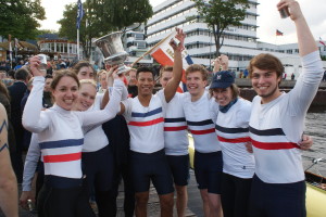 Der Stadtachter zur Kieler Woche 2013 gewinnt der Erste Kieler Ruder-Club