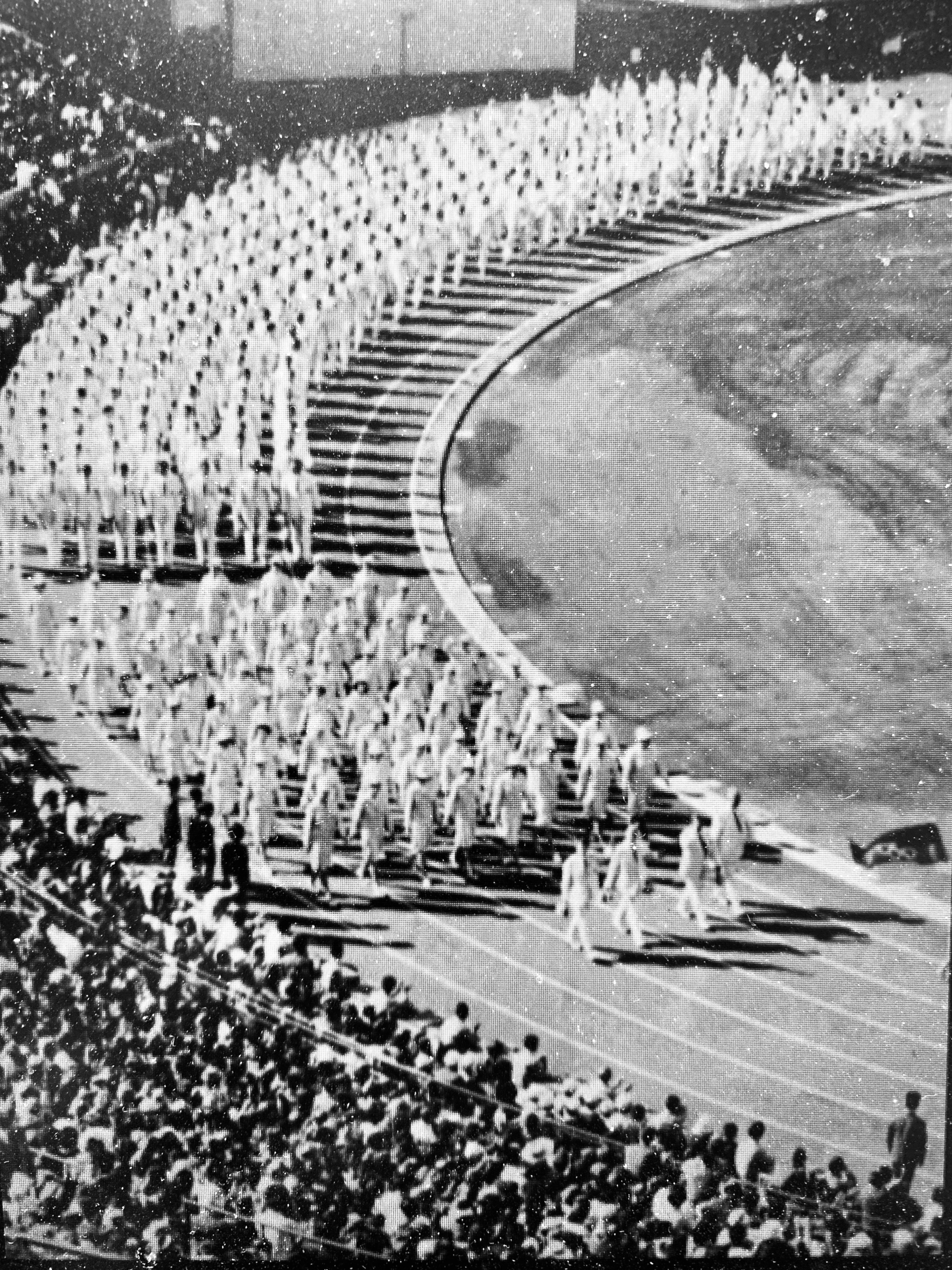 Foto: Einmarsch der deutschen Mannschaft in Tokio 1964_Bestand_ZdS_Frässdorf